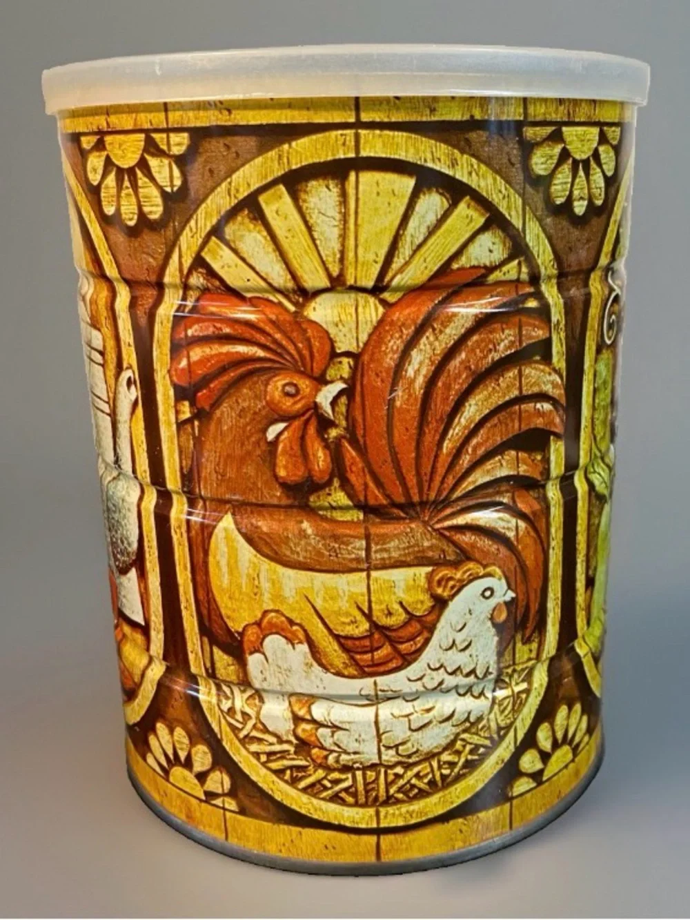 Vintage Folgers Coffee Canister Tin Rooster Hen Harvest